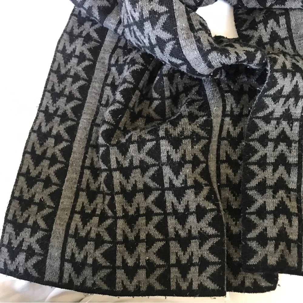 Michael Kors monogram gray and black scarf